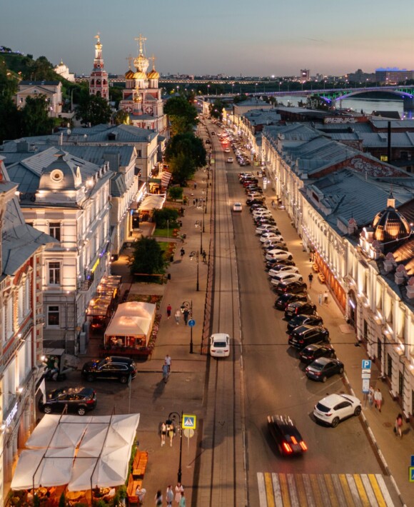 Контрасты Нижнего Посада (Рождественская и Кожевенная)